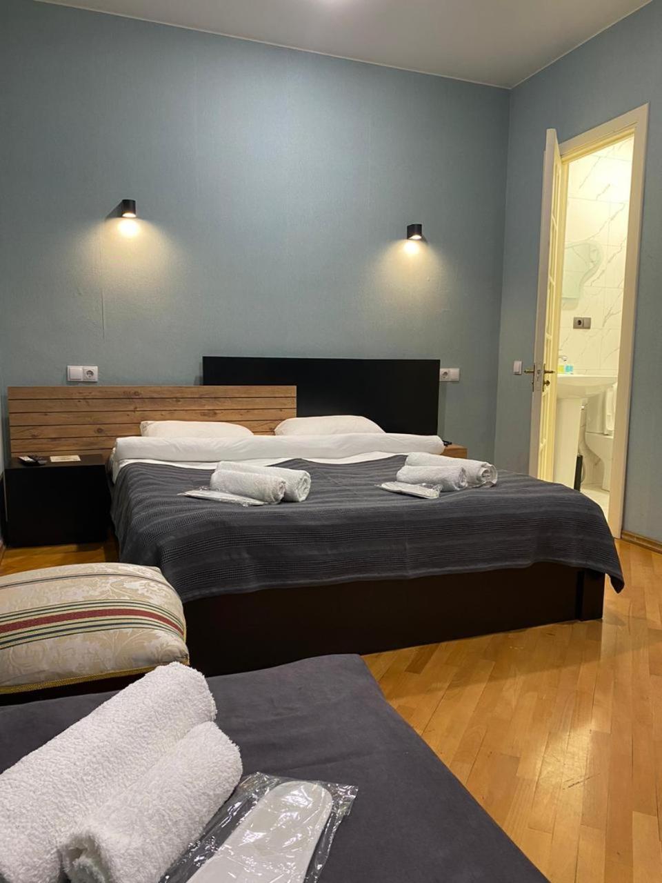 Boutique Hotel Raqwine ティビリシ エクステリア 写真