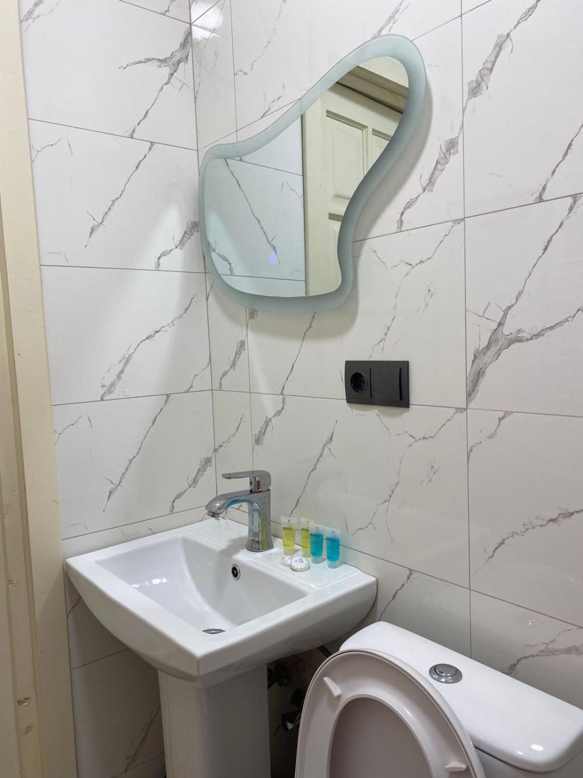 Boutique Hotel Raqwine ティビリシ エクステリア 写真